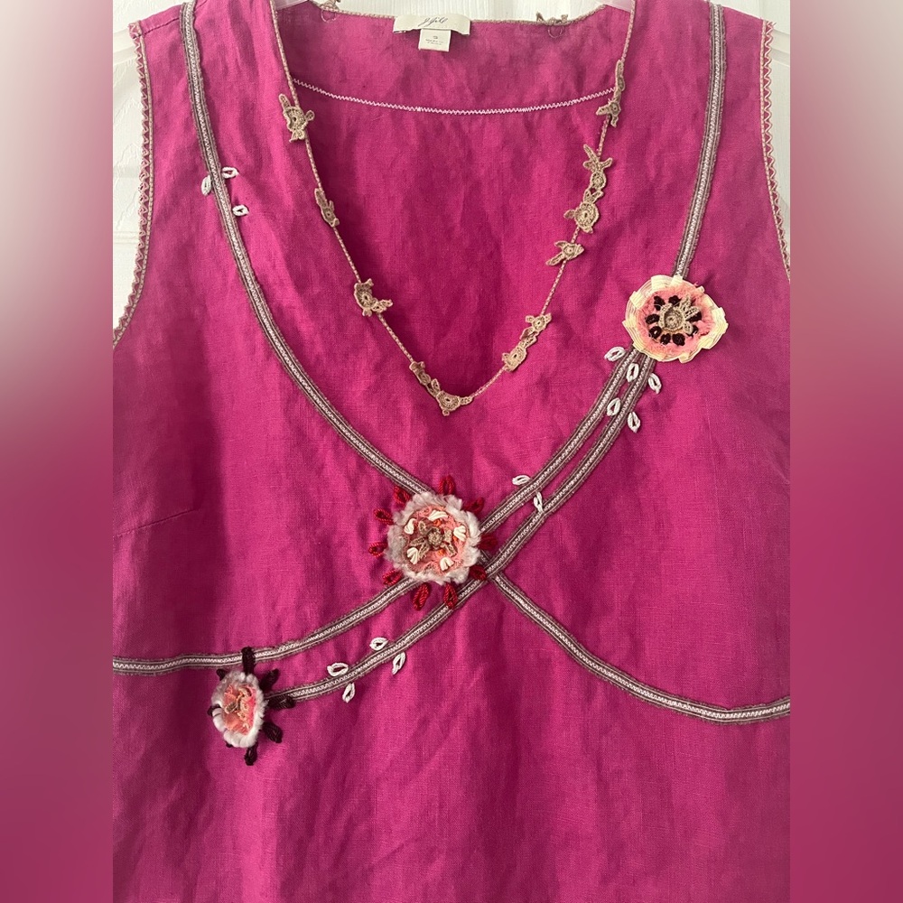 J. Jill Linen Top with embroidery Size Small